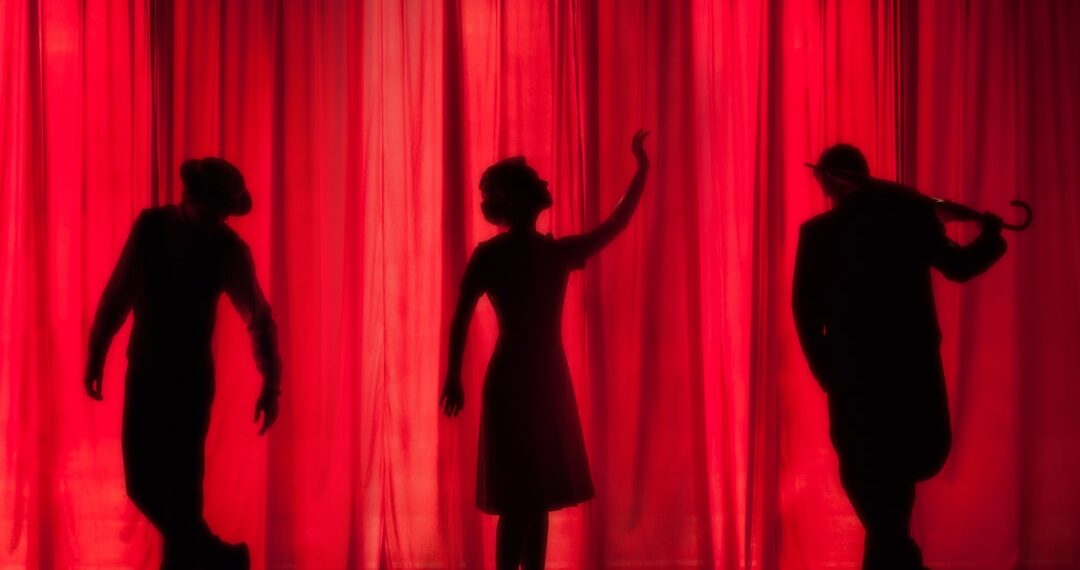 My brother recently landed a feature role in an amateur theatre production of “Singing In The Rain”. Despite what the title infers - there is nothing amateur about it. Production value is high, and the acting takes you out of the auditorium and into your own magical sing-song world. Needless to say - a very proud brother right here.