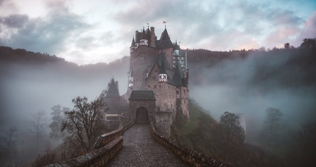 We went to Germany for one day to explore some spots. The first stop was Burg Eltz during sunrise. With no tourists there yet and this amazing fog covering the castle it was like a fairytale.