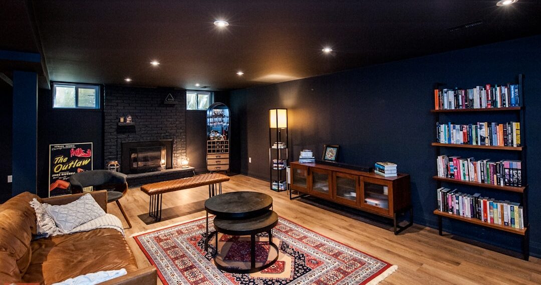 Mancave in kelder ingericht