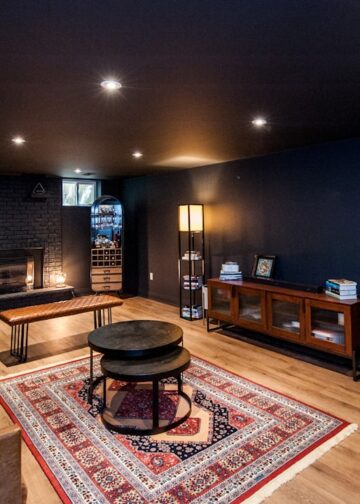 Mancave in kelder ingericht