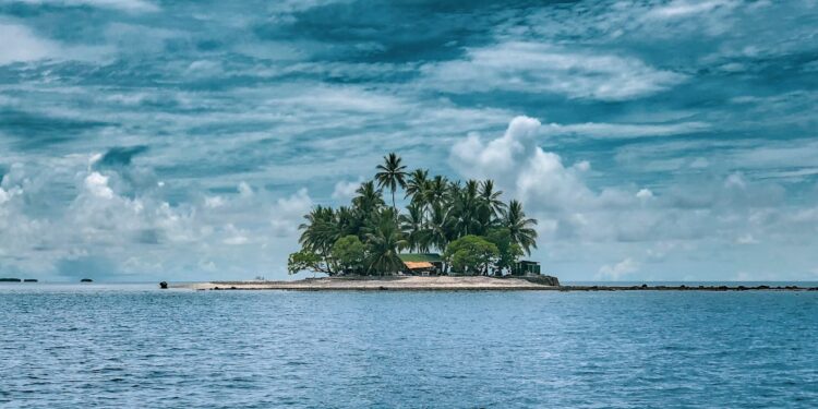 It has always been a dream to travel to Micronesia, but it’s a whole other story to get the opportunity to go and dive the biggest graveyard of WWII ships in the world. The place I am speaking of is Chuck Lagoon of the Federated States of Micronesia, located about 1,000km southeast from Guam on the Pacific Ocean. These are the many islets that are scattered within the vast lagoon.