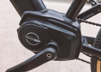 Lege e-bike accu snel en veilig weer aan het laden krijgen