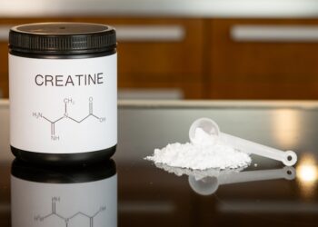 Creatine powder setup for daily fitness routine. Sharing the supplements and gear I actually use → linktr.ee/alexsaks.inspiration