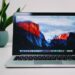 Fotobewerking op een laptop