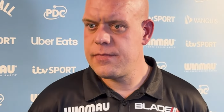 Michael van Gerwen bij het darts