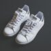 Witte sneakers