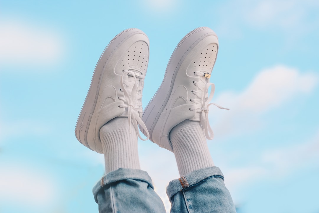 Witte sneakers