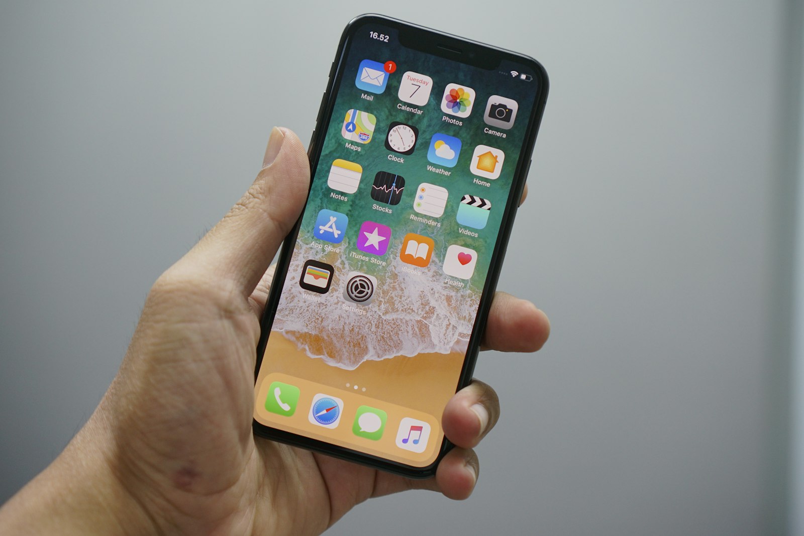Nieuwe iPhone komt eraan en wordt duurder: nu kopen of wachten?