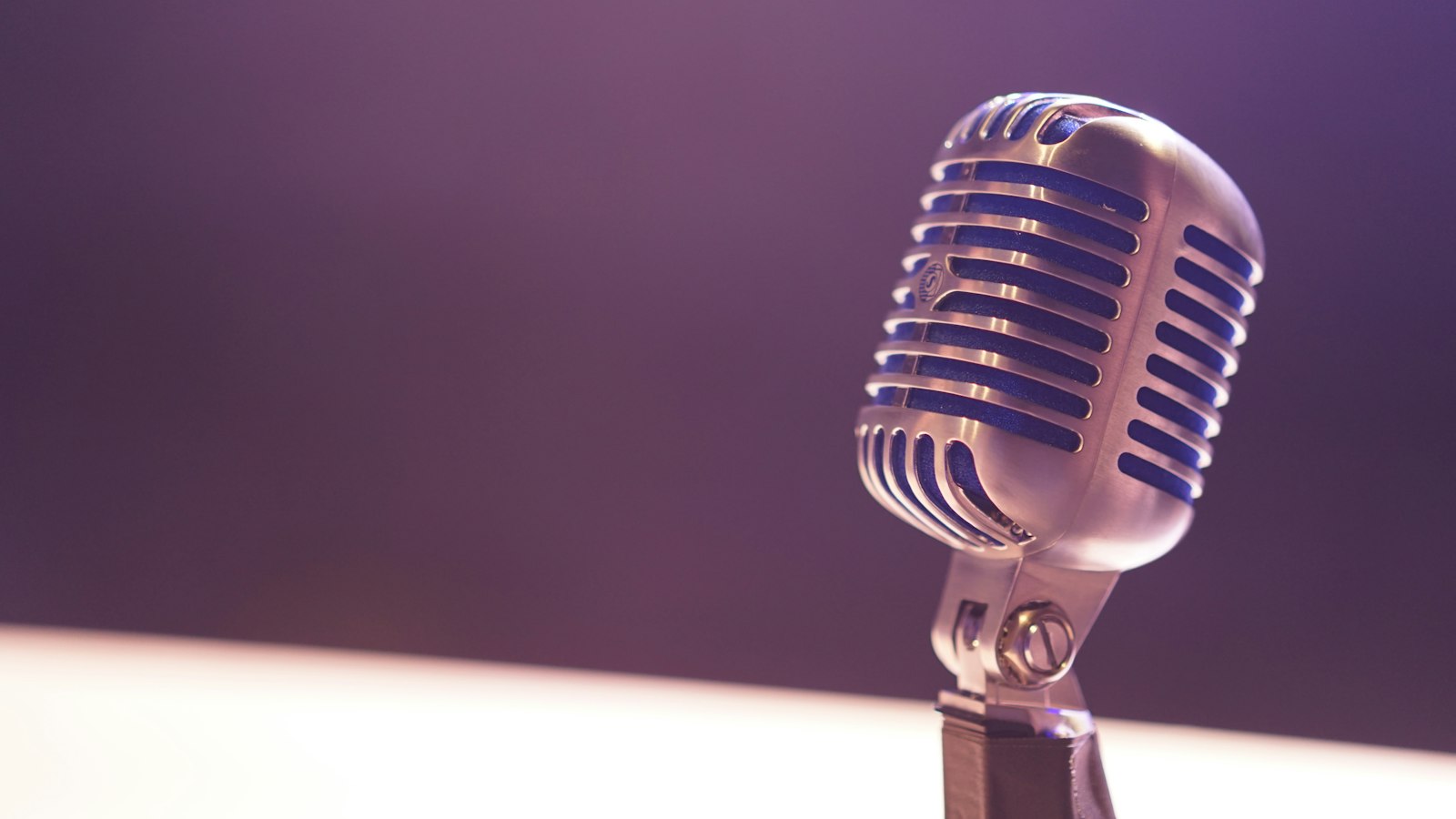 Hoe oud is Domien Verschuuren, de dj die in The Voice een eigen knop krijgt?