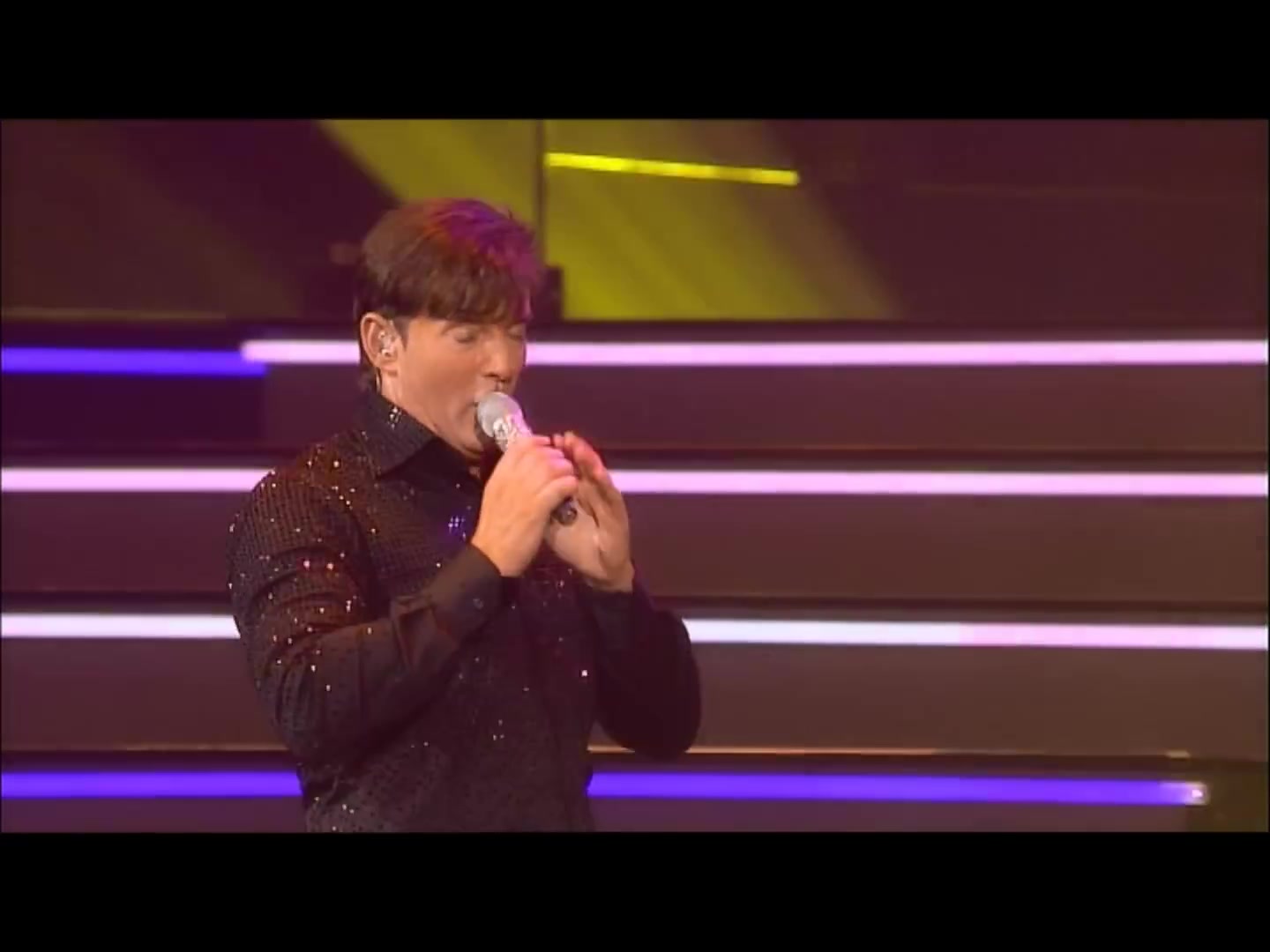 Hoe oud is Gerard Joling, de zanger die na 21 jaar stopt bij De Toppers?