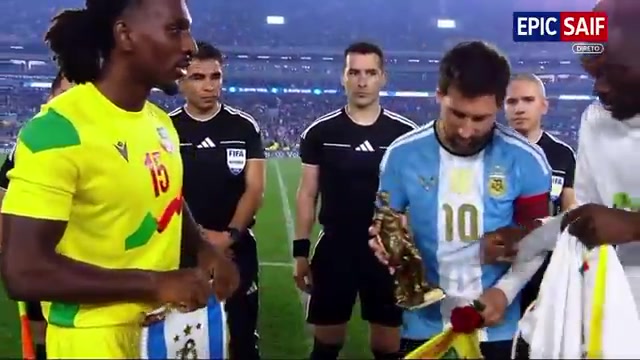 Hoe oud is Lionel Messi en wat liet hij achter bij Argentinië?