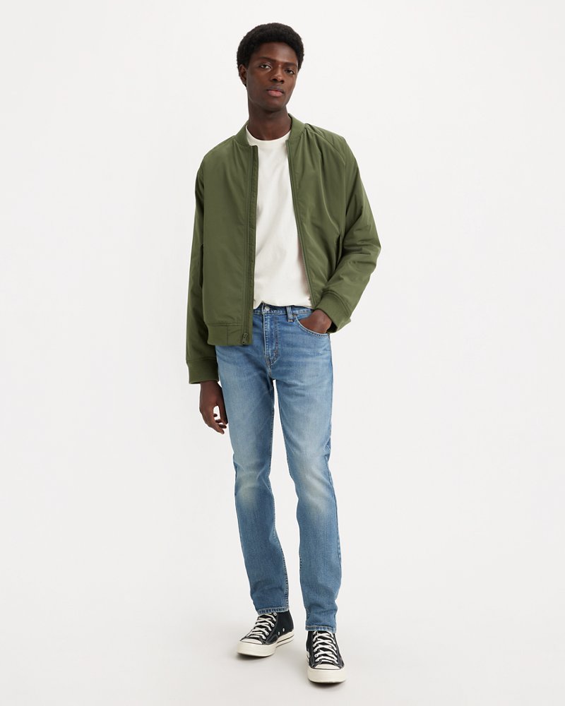 Levi’s 512 Slim Taper, uitvoering 28833-1195. Let op de versmalling naar de enkel.