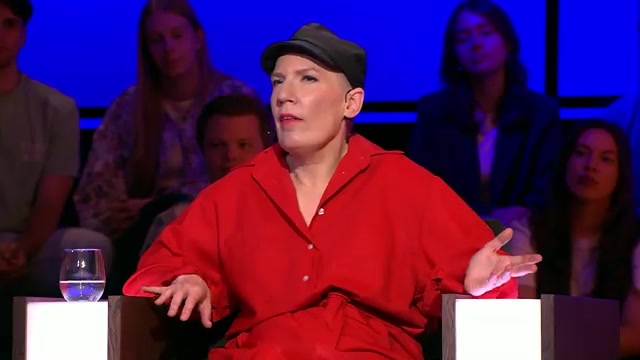 De droge humor van Paulien Cornelisse en haar beste momenten in De slimste mens