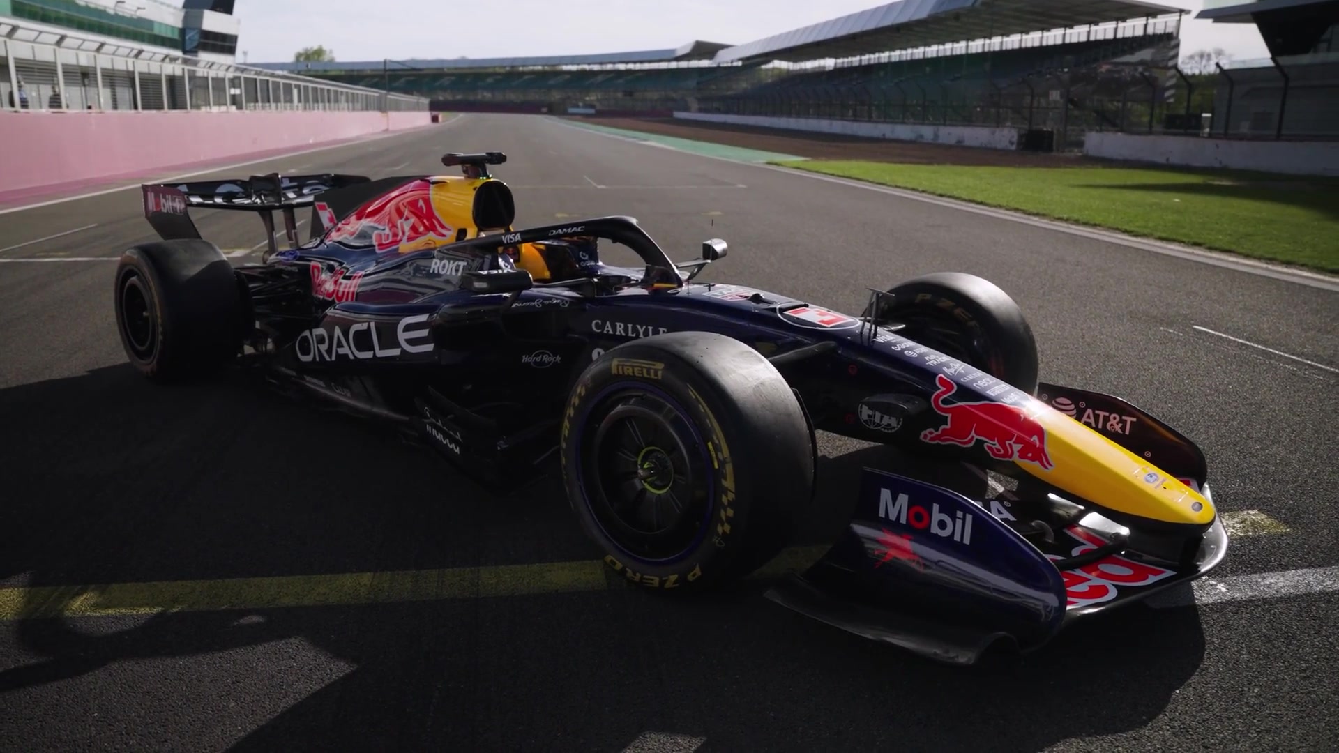 Red Bull Formule 1-auto op de baan
