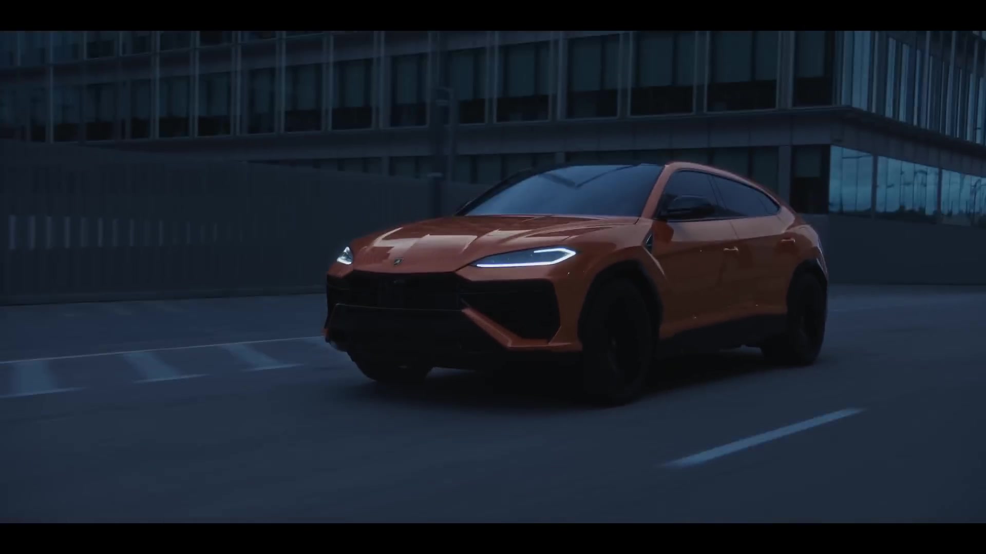 Boete voor een Urus op de parkeerplaats: welke auto’s voetballers nog mogen